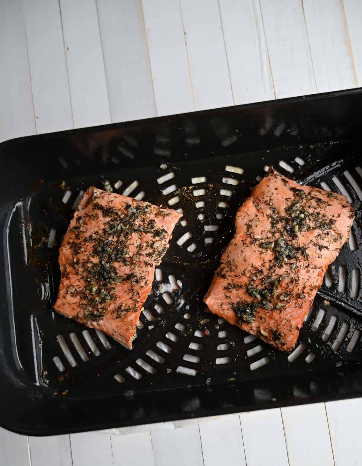 salmon pasta sauce topped salmon in the air fryer